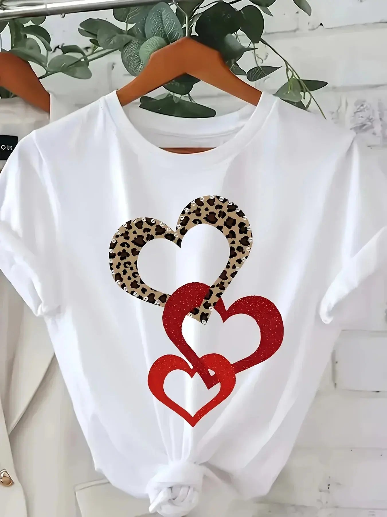 Leopard Love Heart Printed T-shirt Short Sleeve Round Neck Casual Top Summer and Spring Women's Clothing Aesthetic Graphic Y2K - Jungle Line