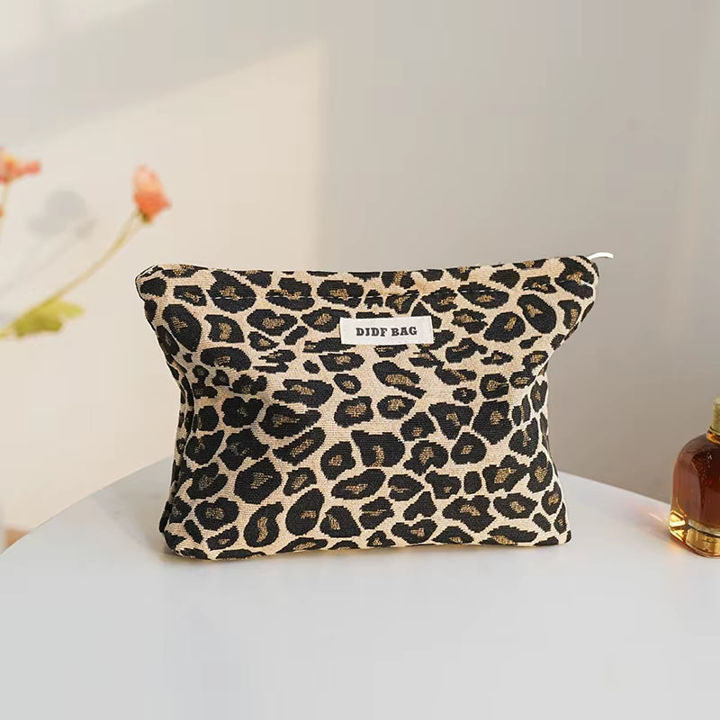 Fashion Leopard Print Women'S Makeup Bag Large-Capacity Cosmetics Skin Care Product Storage Bag Toiletry Bag Portable Liner Bag