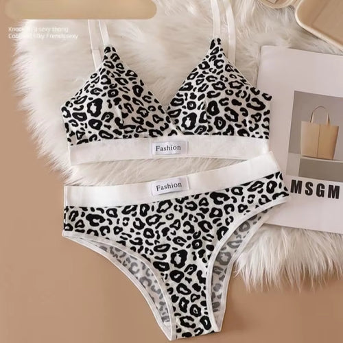 Women Seamless Bra Set Low Waist Panties Leopard Bralette Sexy Lingerie Set Vneck Sport Brassiere Female Cotton Underwear Set