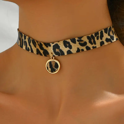 Collier Ras du Cou Léopard – Style Hip-Hop Vintage