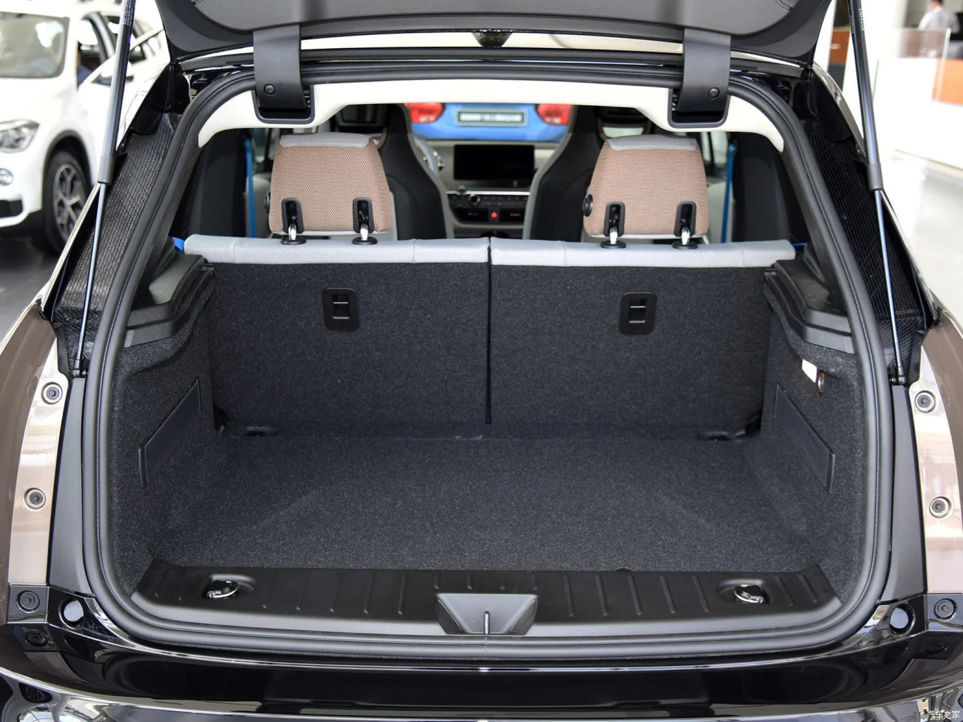 Full Set Custom Fitted Faux Leather Car Seat Covers