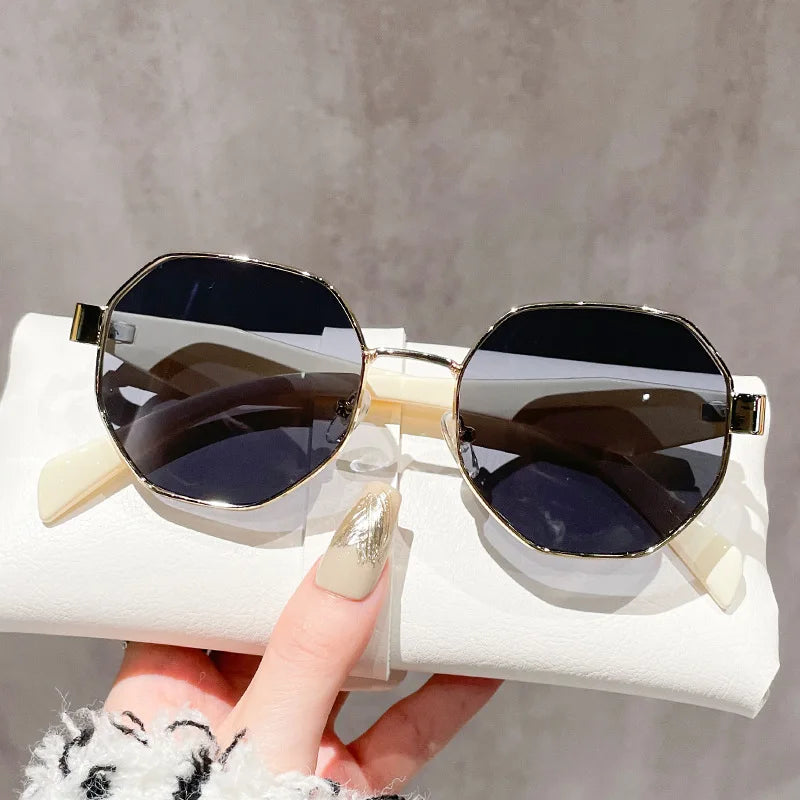 New Retro Sunglasses Women Fashion Polygonal