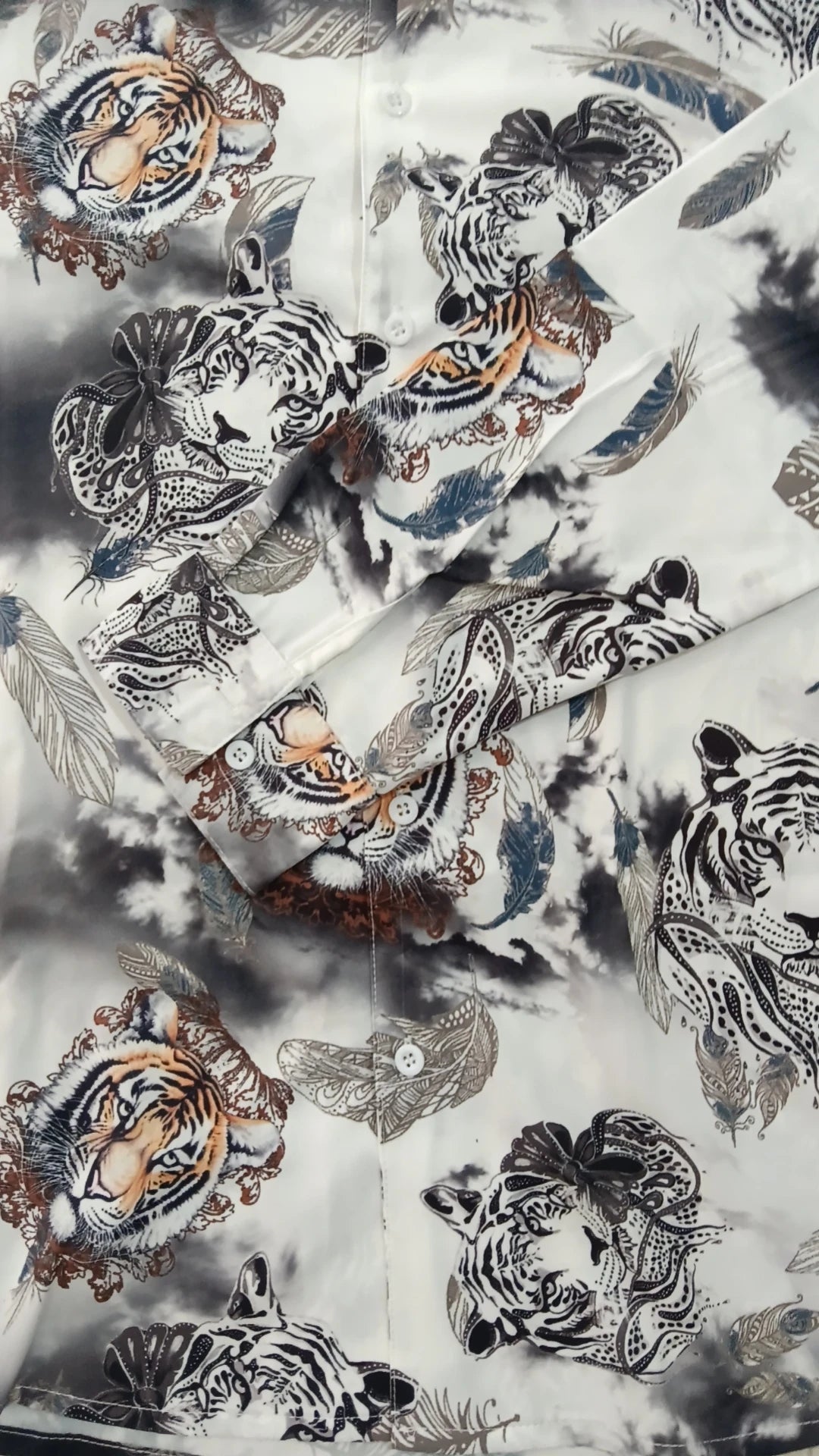 Fashion Tiger Chain Leopard Pattern Feather Digital Print