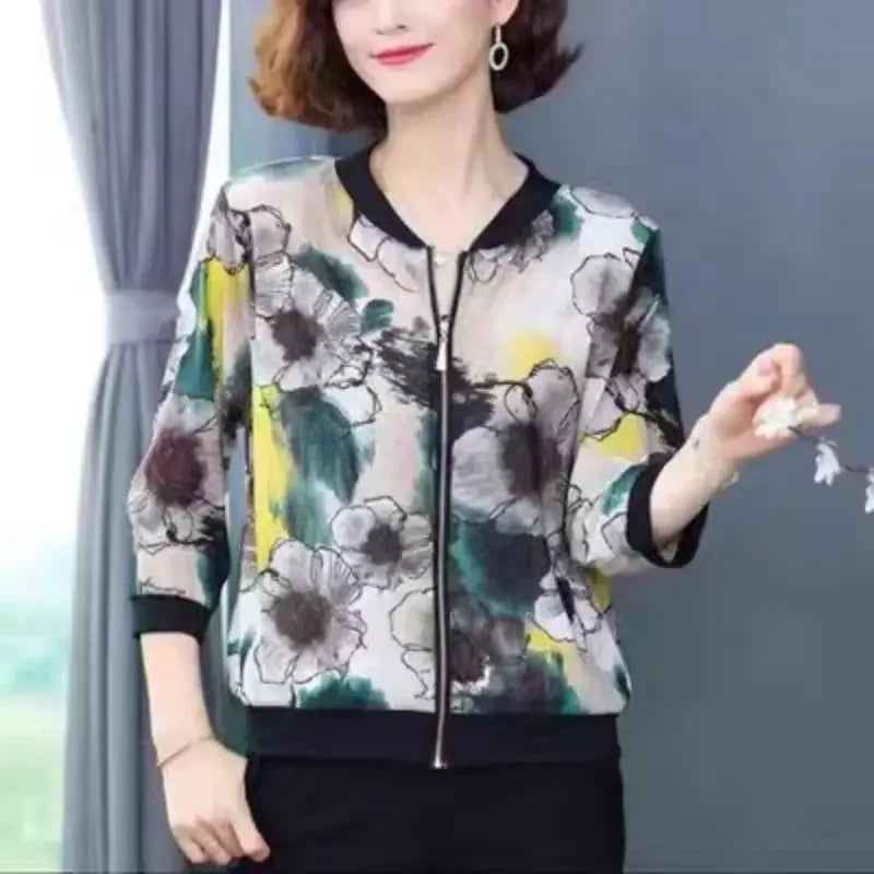 New Summer Fashionable Large Size Short Jacket For Women Loose Fit Sun Protection Clothing V-Neck Cardigan Top For Elderly