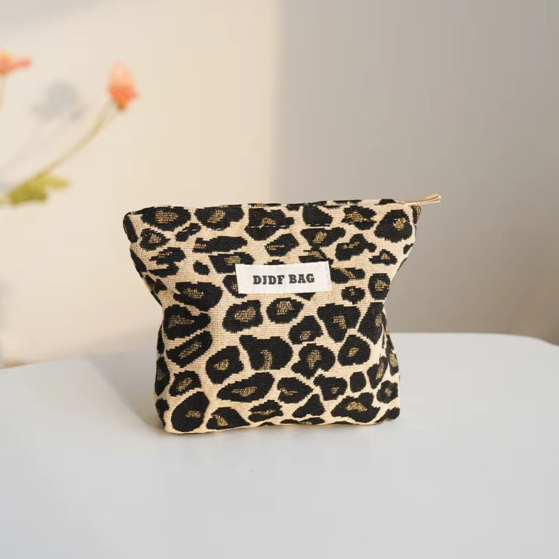 Small Leopard Print Coin Purse Women'S Makeup Bag Portable Cosmetics Storage Bag Fashion Lipstick Bag Daily Commuting Liner Bag