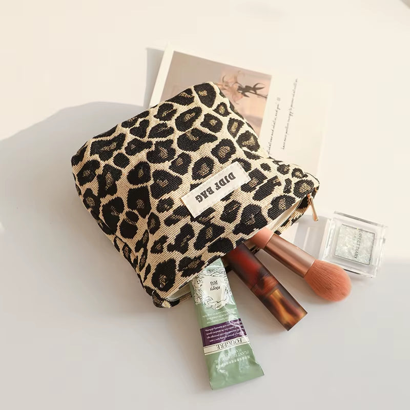 Small Leopard Print Coin Purse Women'S Makeup Bag Portable Cosmetics Storage Bag Fashion Lipstick Bag Daily Commuting Liner Bag