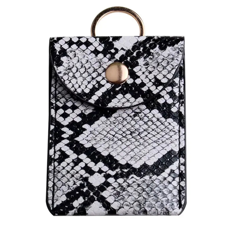 Portefeuille en PU à motif léopard Jungle Line avec porte-clés, design tendance et fonctionnel pour femmes.