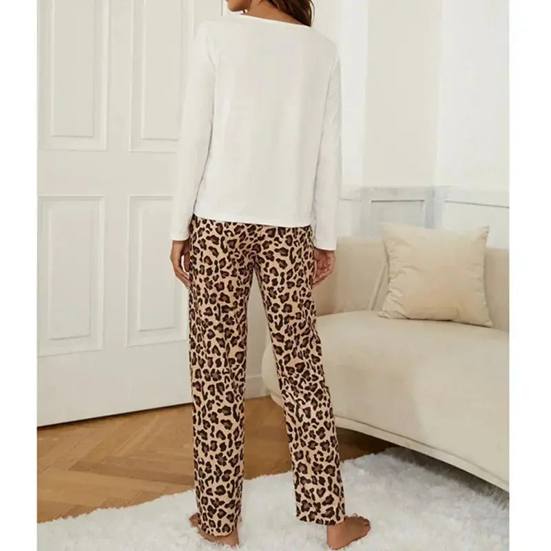 Aututmn Winter Leopard Print Pajamas for Women Heart Pattern Jungle Line