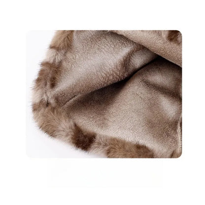 Bonnet femme Jungle Line en peluche à motif léopard, doux, chaud, rétro, polyvalent, avec oreilles de teddy bear, style original.