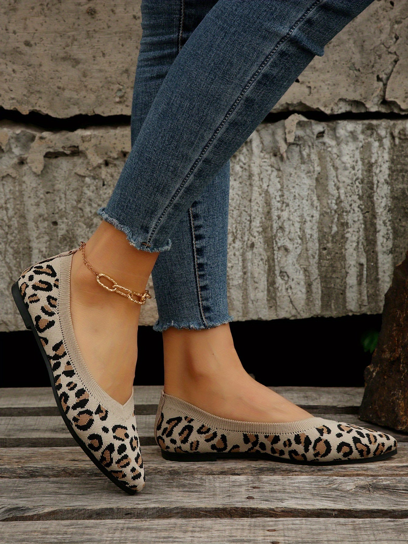 Women's leopard print flat shoes by Jungle Line with pointed toe, slip-on design, lightweight casual footwear.