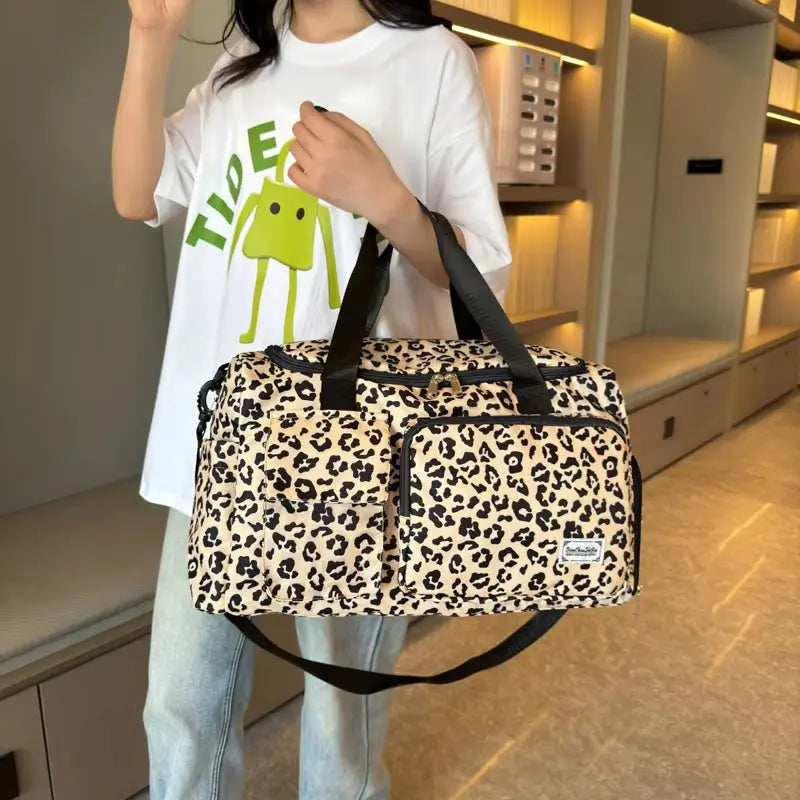 Classic Leopard Print Large Capacity Leisure Luggage Bag with Multiple Pockets and Shoe Compartment Sports Fitness Travel Bag
