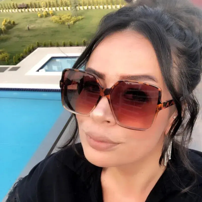 Higody Fashion Women Oversized Sunglasses Gradient - Jungle Line