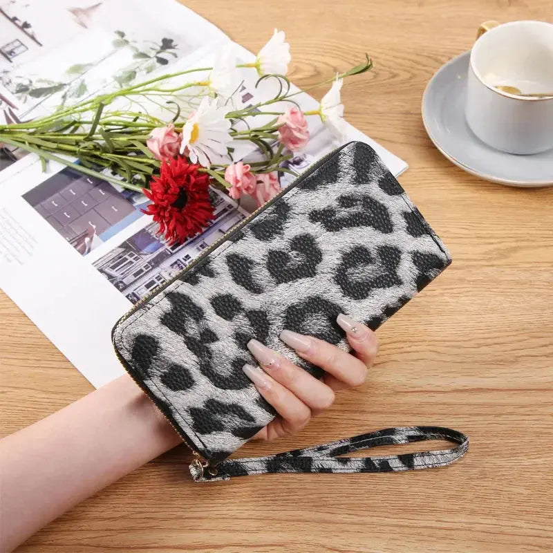 Leopard print vintage long wrist wallet fashion and versatile - Jungle Line