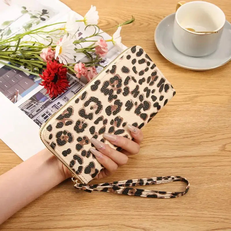 Leopard print vintage long wrist wallet fashion and versatile - Jungle Line