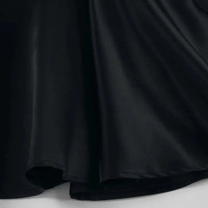 Robe courte sans dos Jungle Line, style français, sexy, sans manches, avec poches, noire, idéale pour soirée ou fête.