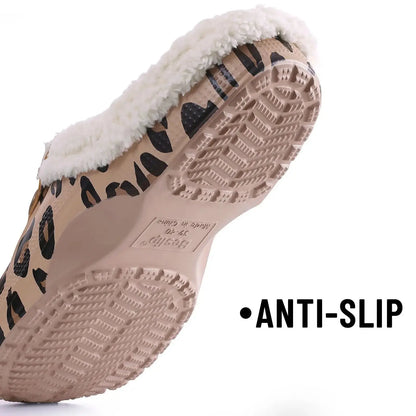 Brown Jungle Line casual garden shoes for men with warm, fluffy lining, size 39-40, ideal for indoor and outdoor comfort.