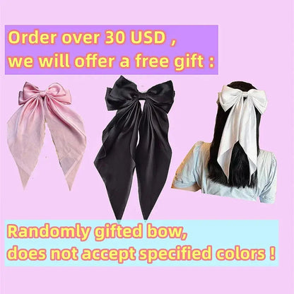 Ensemble deux pièces Jungle Line avec haut halter ruched et shorts léopard, style streetwear, pour femmes, dos nu profond.