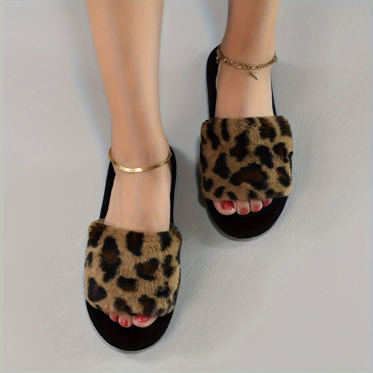 Cozy Leopard Print Women's Slippers - Soft, Warm Fabric Indoor Shoes with Non-Slip EVA Sole, Perfect for All Seasons, Ladies Slippers - Jungle Line