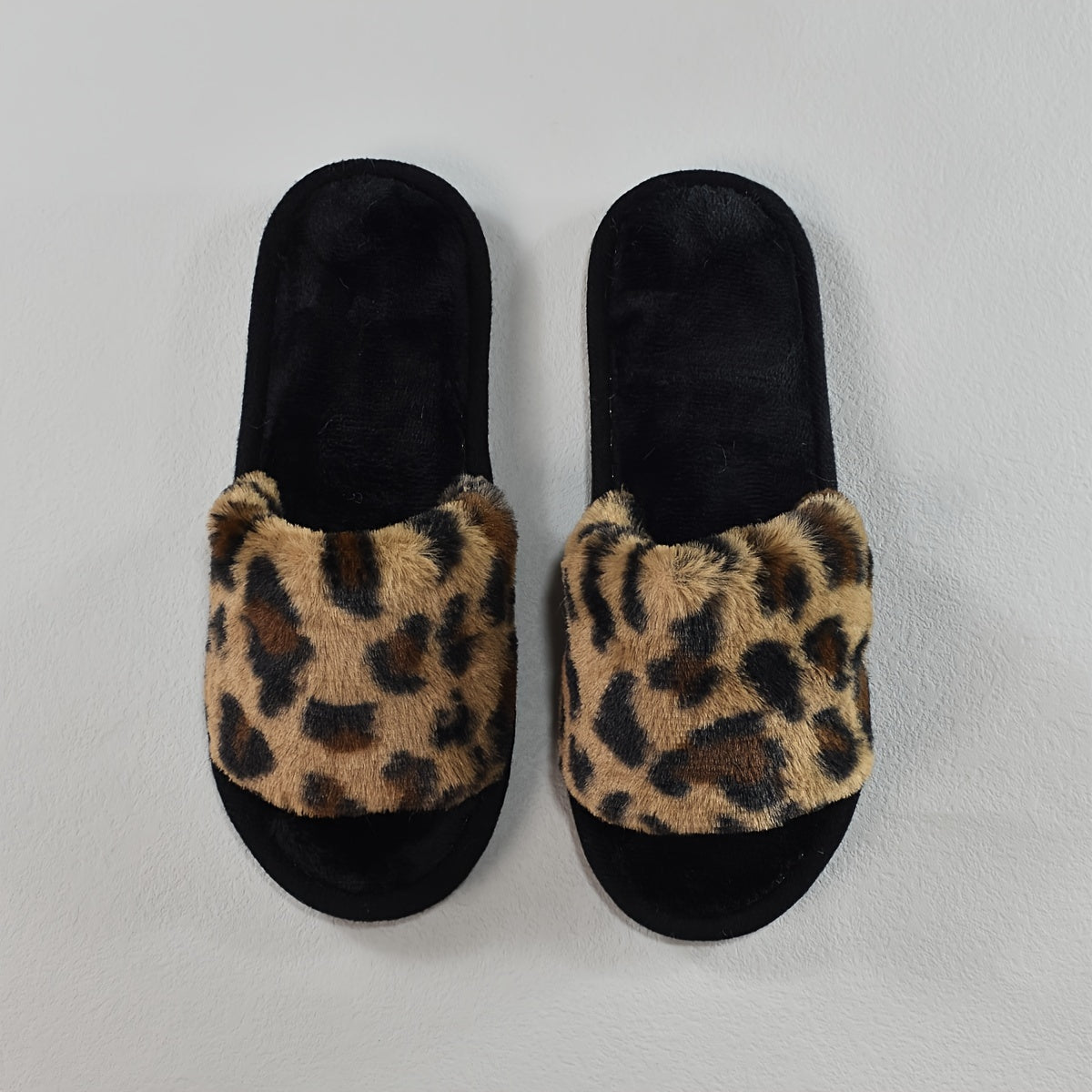 Cozy Leopard Print Women's Slippers - Soft, Warm Fabric Indoor Shoes with Non-Slip EVA Sole, Perfect for All Seasons, Ladies Slippers - Jungle Line