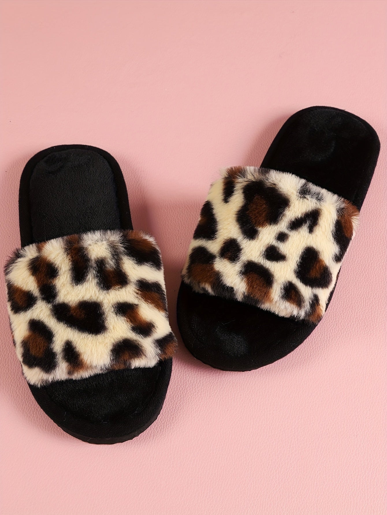 Cozy Leopard Print Women's Slippers - Soft, Warm Fabric Indoor Shoes with Non-Slip EVA Sole, Perfect for All Seasons, Ladies Slippers - Jungle Line