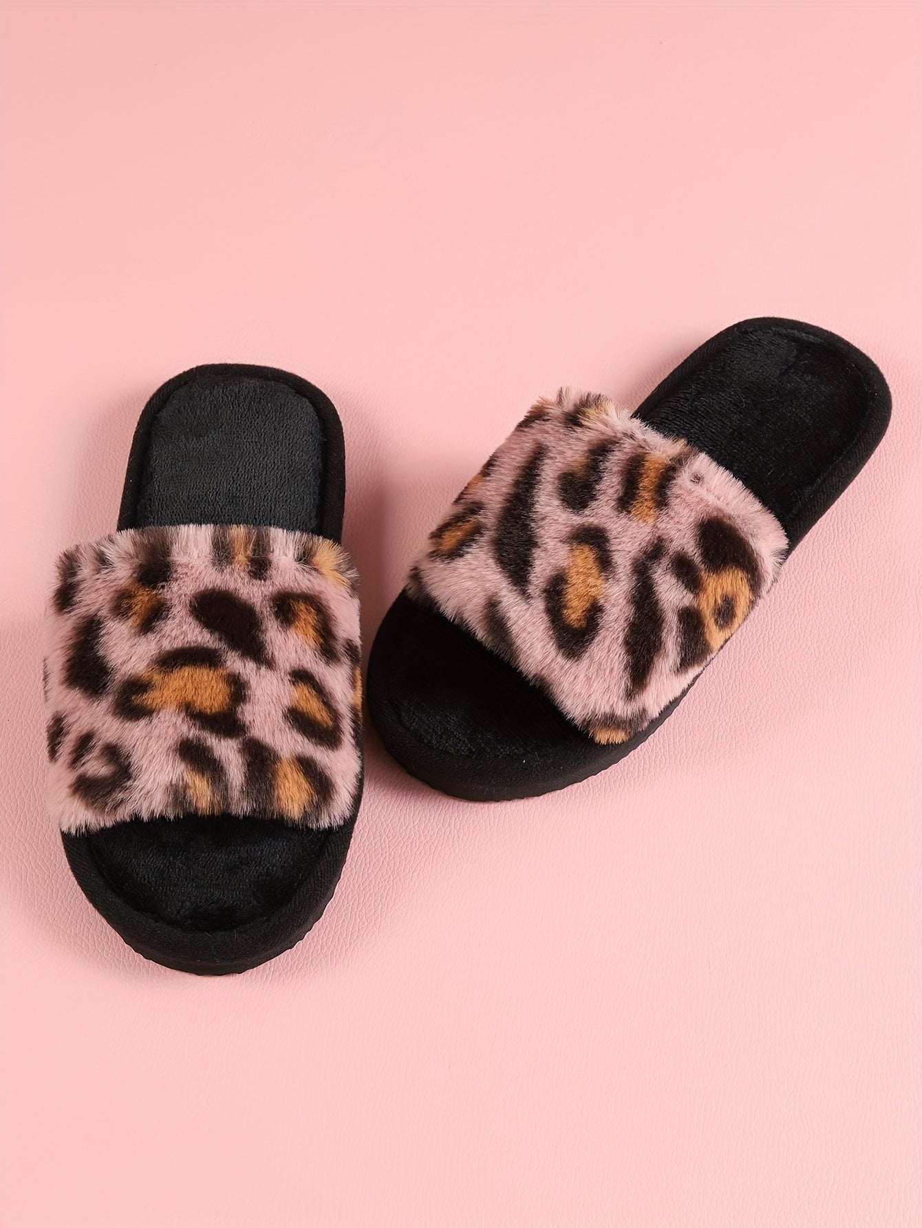 Cozy Leopard Print Women's Slippers - Soft, Warm Fabric Indoor Shoes with Non-Slip EVA Sole, Perfect for All Seasons, Ladies Slippers - Jungle Line