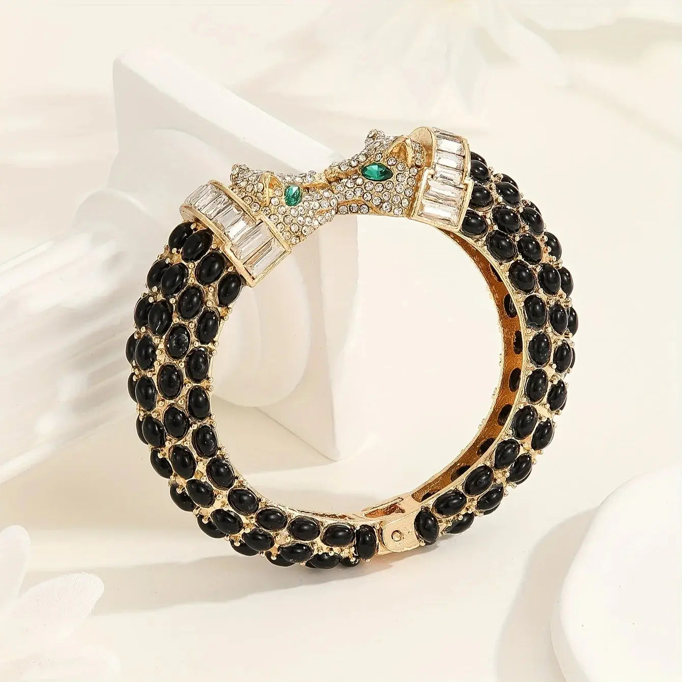 Vintage Jungle Line luxury rhinestone double-headed leopard brooch with gold-tone finish and intricate detailing.
