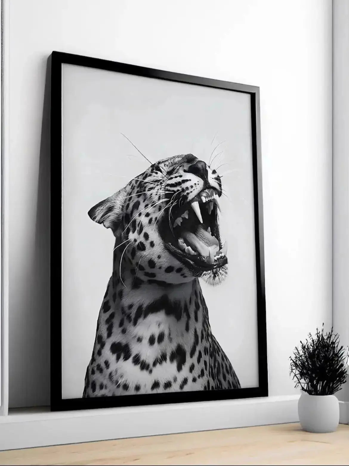 Fashion Stylish Wall Art Print - Trendy Leopard Roar Print - Black and White - Home Decor - Printable Wall Art Digital Download - Jungle Line