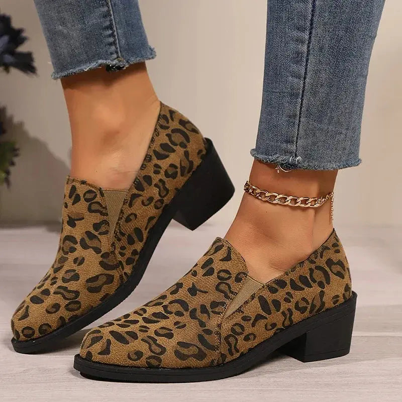 Mocassins Jungle Line en daim léopard rétro avec talon épais, confortables, légers, pour femmes grandes tailles, style décontracté.