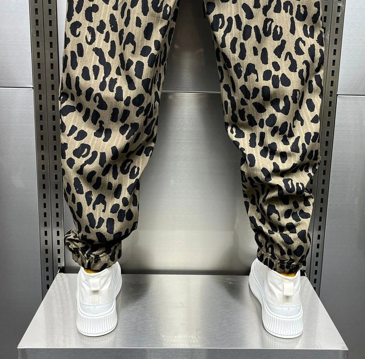 Pantalons hommes Jungle Line à motif léopard, style décontracté, taille large, pantalon d'été vintage, streetwear tendance.