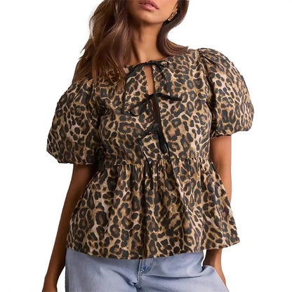 Chemisier femme Jungle Line à imprimé léopard européen-américain, manches courtes, décolleté en dentelle, ourlet froncé, coupe slim.