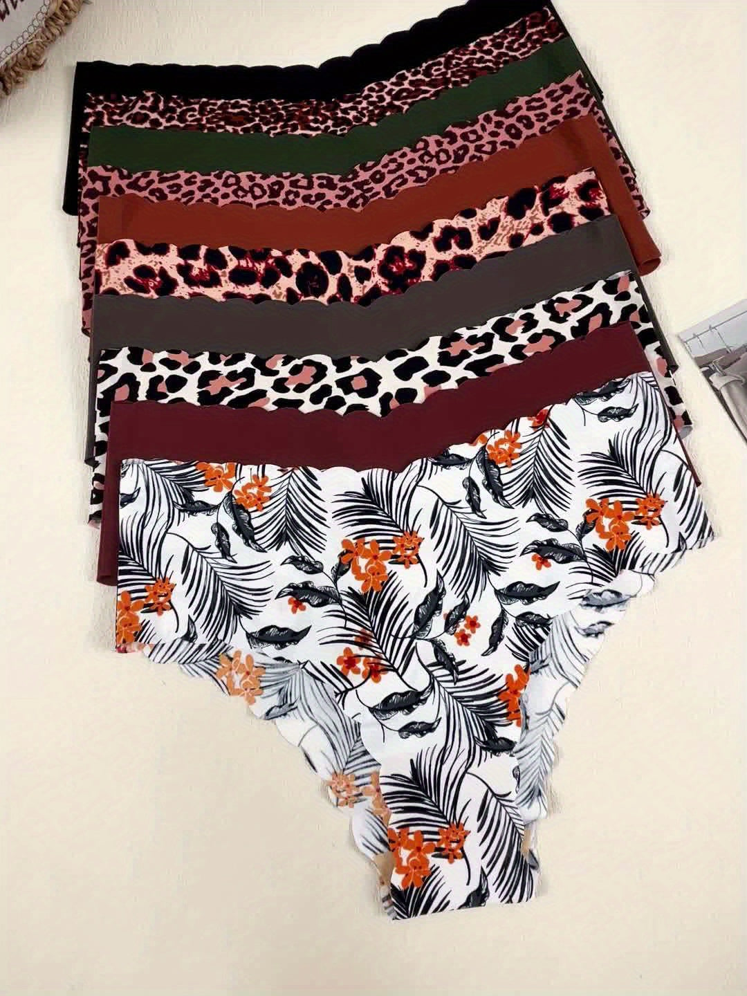 Cinq sous-vêtements femmes Jungle Line, culottes sans coutures à bord scallop, motif léopard et couleurs unies, confortables et respirants.