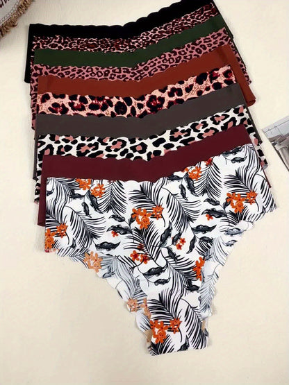 Cinq sous-vêtements femmes Jungle Line, culottes sans coutures à bord scallop, motif léopard et couleurs unies, confortables et respirants.