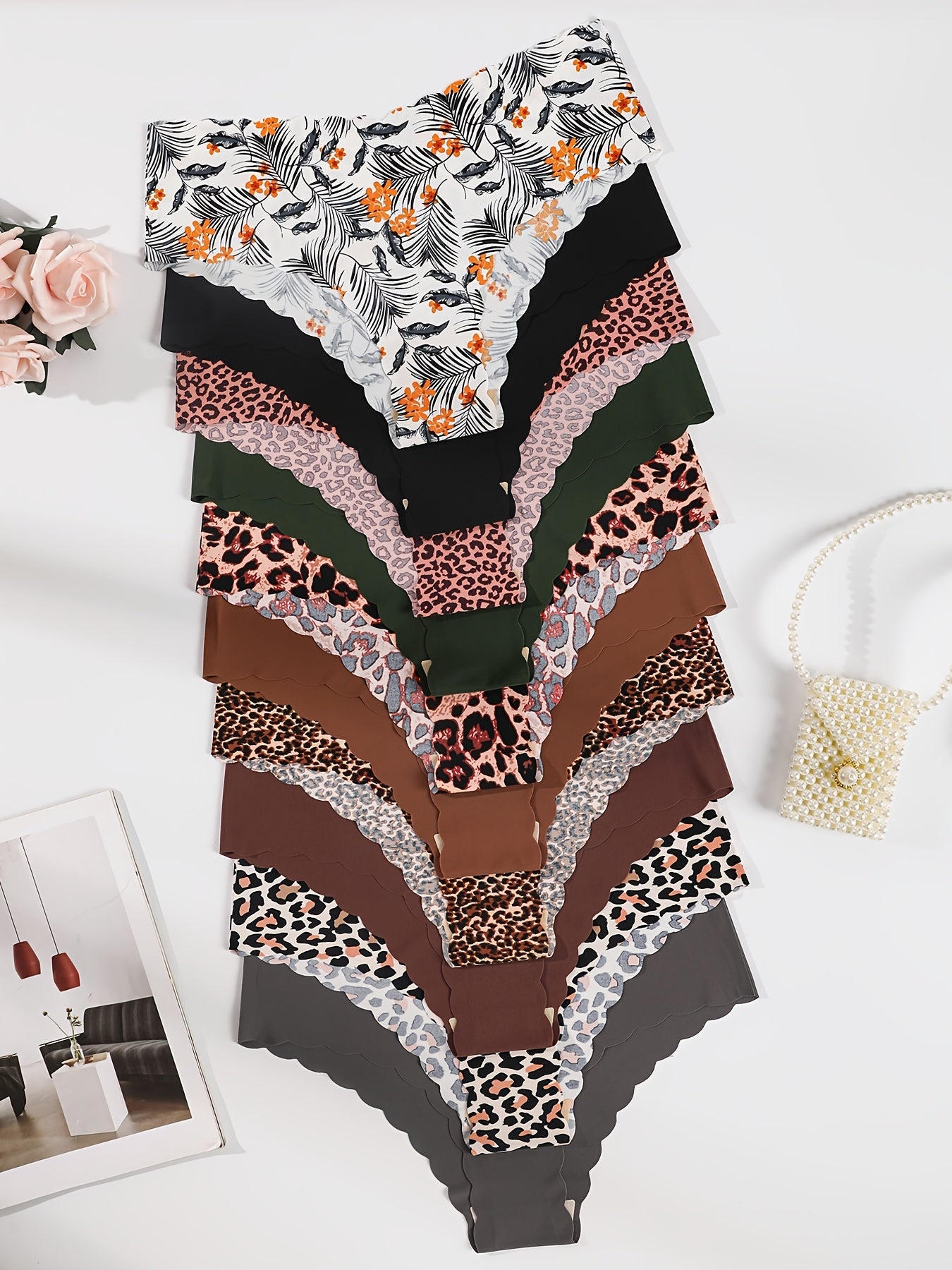 Lot de 10 culottes femme sans couture à bord scallop, respirantes, élastiques, en imprimé léopard ou couleur unie, confortables.