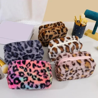 Trousse de maquillage en fourrure léopard de Jungle Line, organisateur souple pour voyage, sac à cosmétiques pour femmes et filles.