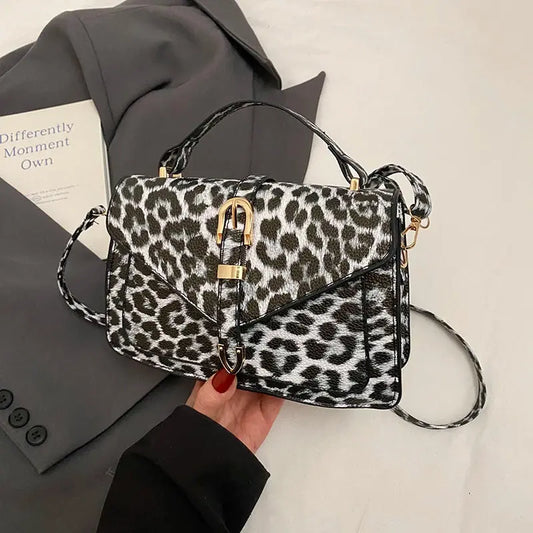 Sac à main en cuir de léopard Jungle Line, petit sac carré avec poignée courte, idéal pour femmes, style tendance et pratique.