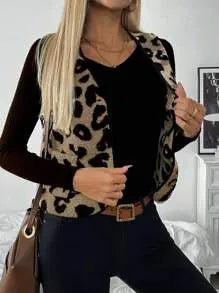Jungle Line Pariaura women's short autumn coat with stylish design, perfect for fall weather.