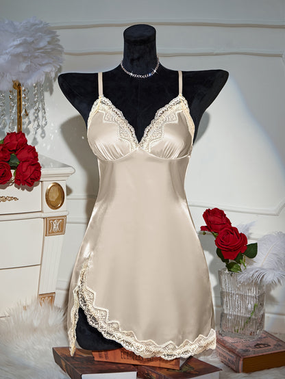 Nuitraide sexy en viscose à motif léopard, sans manches, avec décolleté en V, ourlet asymétrique et poignets froncés.