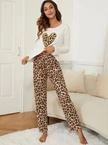 Ensemble Pyjama Femme – Haut Imprimé Cœur & Lettre Ma boutique